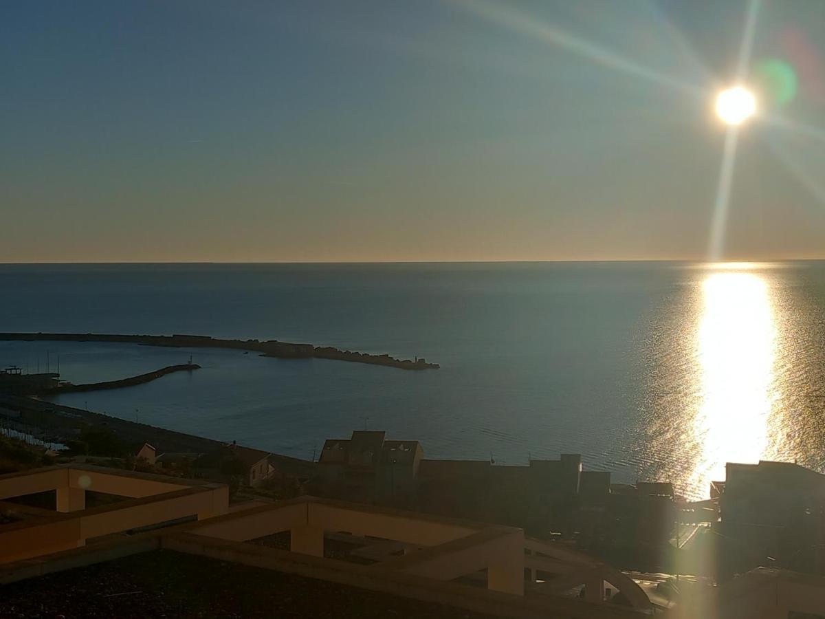 Chambre D'Hote - Vue Mer Au Mont Saint-Clair سُت المظهر الخارجي الصورة